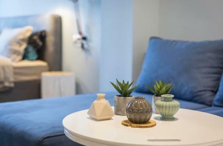 Modern White Tower Apartment 塞萨洛尼基 外观 照片